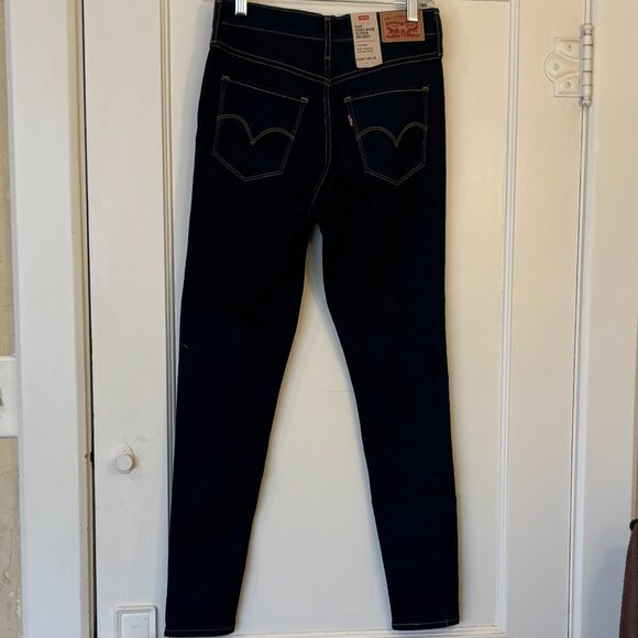 Womens Levis 720s Super Skinny Dark Wash NWT  Sz 4 - Picture 3 of 4